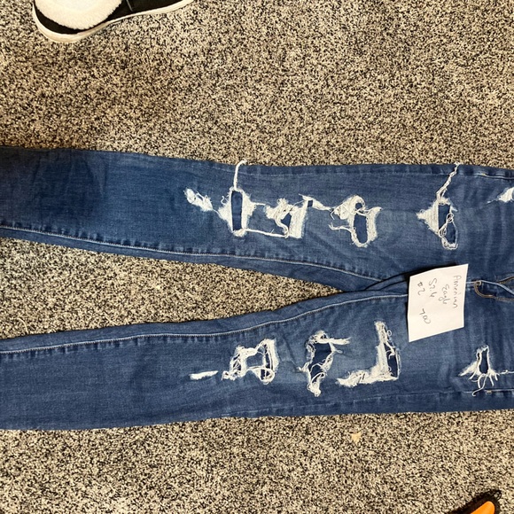 American Eagle size 6. Great condition. - Picture 1 of 2